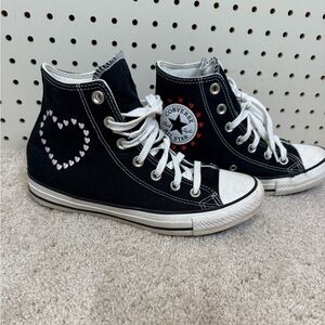 Converse Chuck Taylor All-Star “love me” heart embroidery women 8 black high top